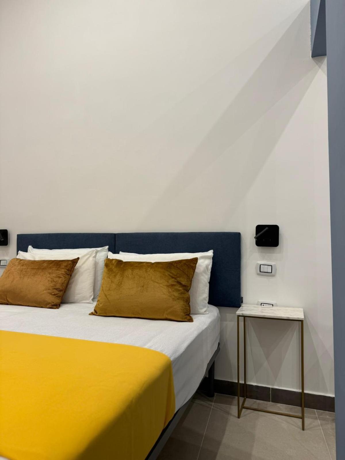 Art Suite San Liborio Napoli Esterno foto